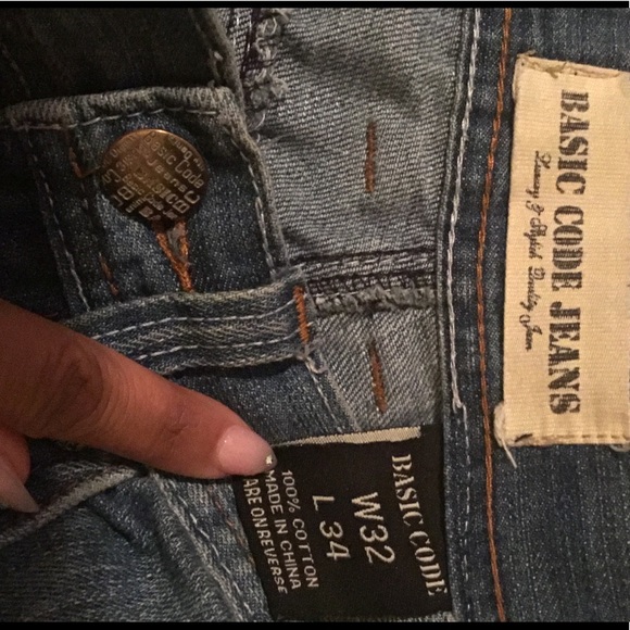 Basic Code Medium Wash Jeans - Picture 6 of 6